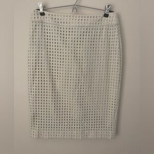 And Taylor eyelet pencil skirt size 2